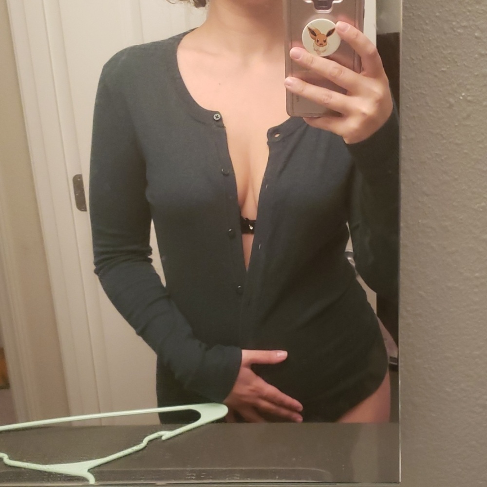 Andeawy Target dark green cardigan 🌻